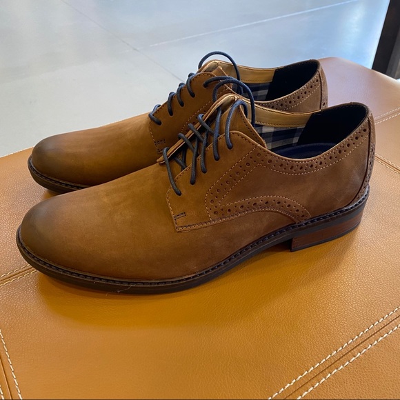 clarks maxton plain